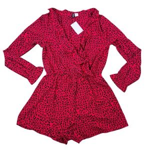 NWT H&M Divided Red Leopard Animal Print Ruffle V-Neck Long Sleeve Shorts Romper